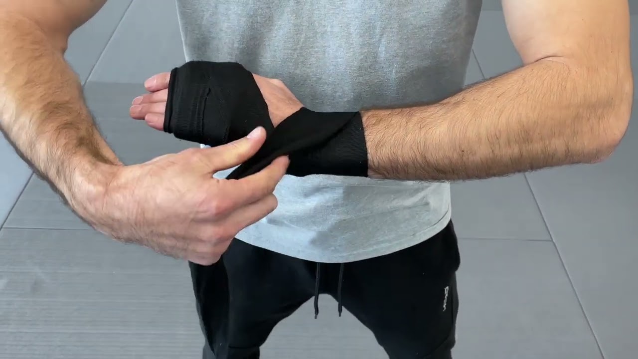 La meilleure technique pour attacher vos bandages à mains (handwraps) pour boxe et kickboxing