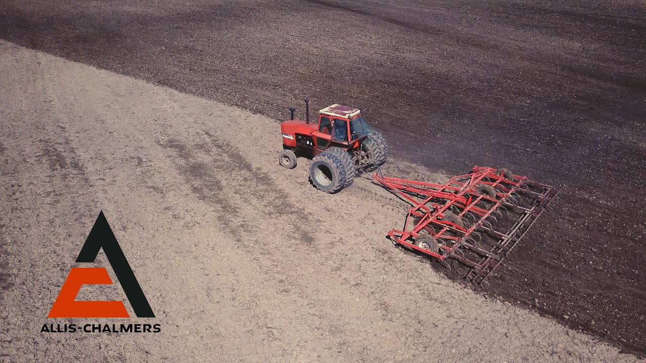 Cultivating with Allis Chalmers 7000