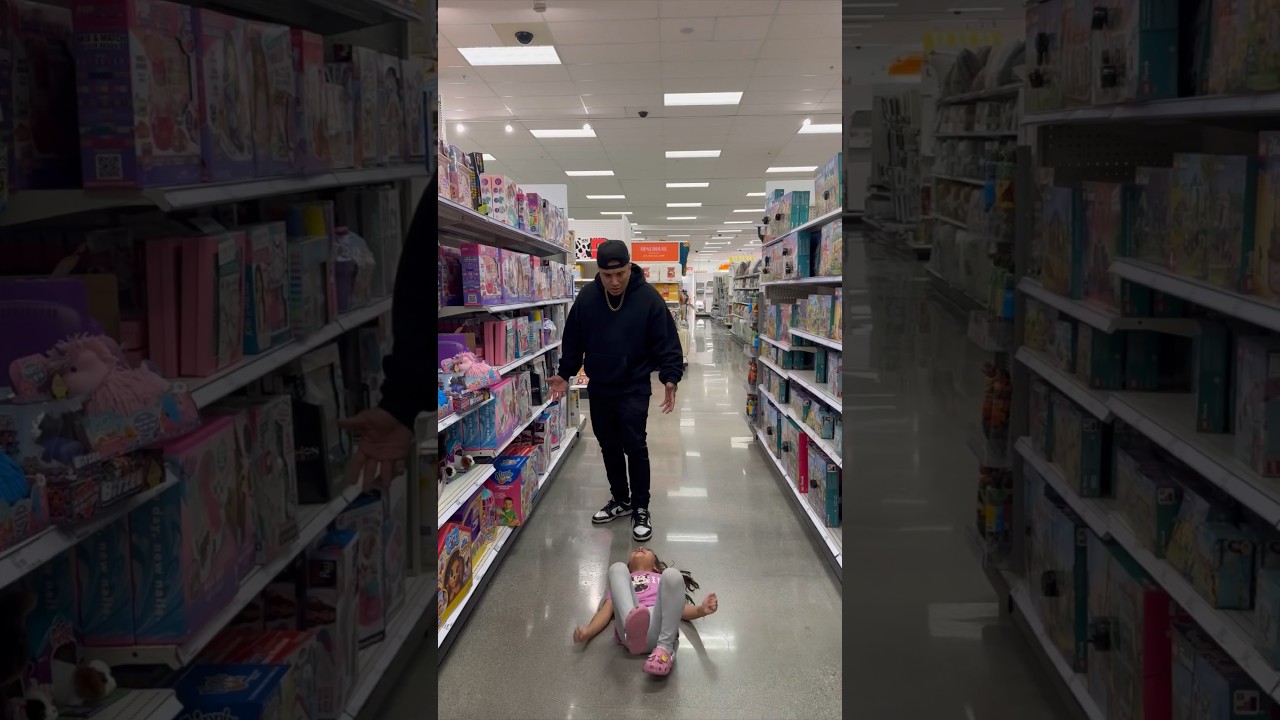 WHEN YOUR KIDS THROW A TEMPER TANTRUM AT THE STORE 😂