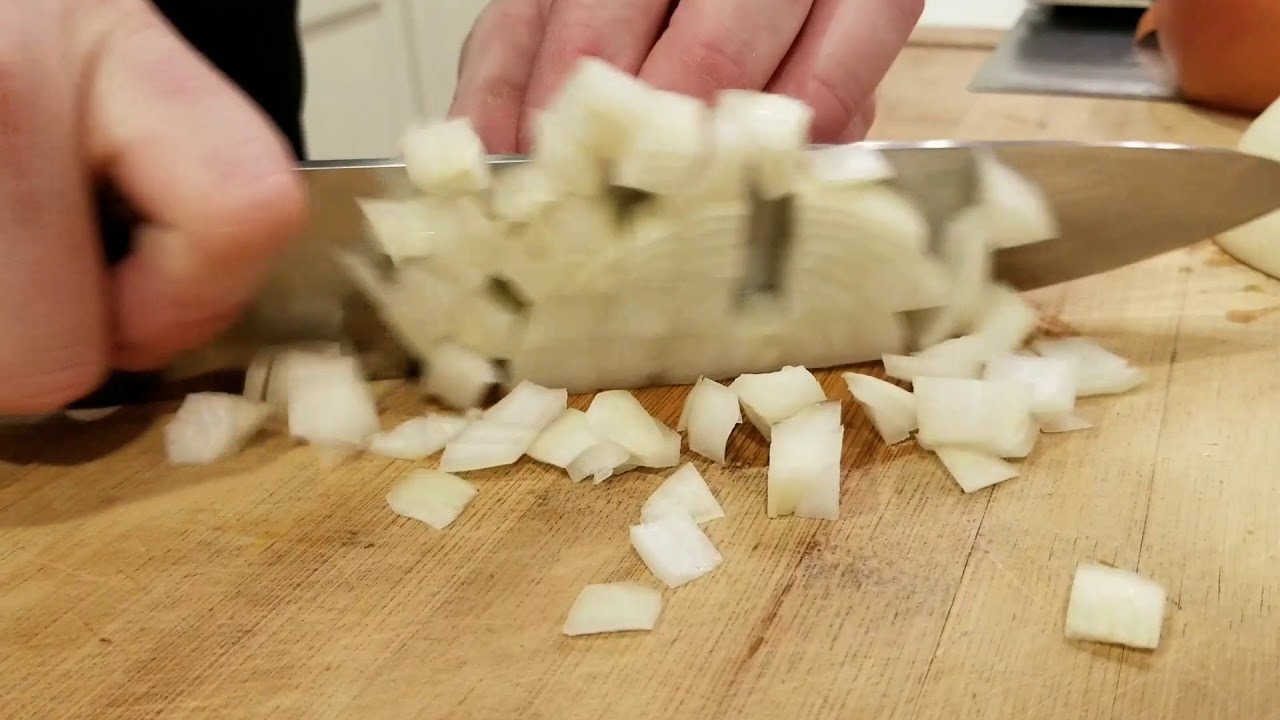 Como cortar cebolla en cuadros