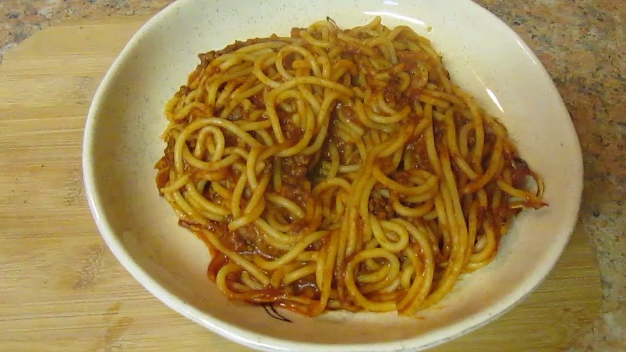 Spaghetti Bolognaise - Piccolino - Iceland - £2.50p - Italian Food Review
