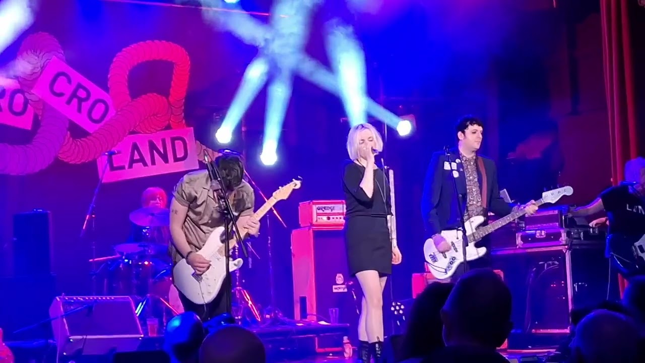 Desperate Journalist - Personality Girlfriend. live at Cro Cro Land Festival 13th April 2024