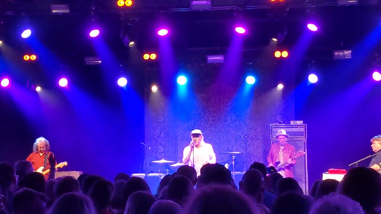 J. Karjalainen  - Tule Kesäyö Live At Linnoituksen Juhlateltta, Lappeenranta