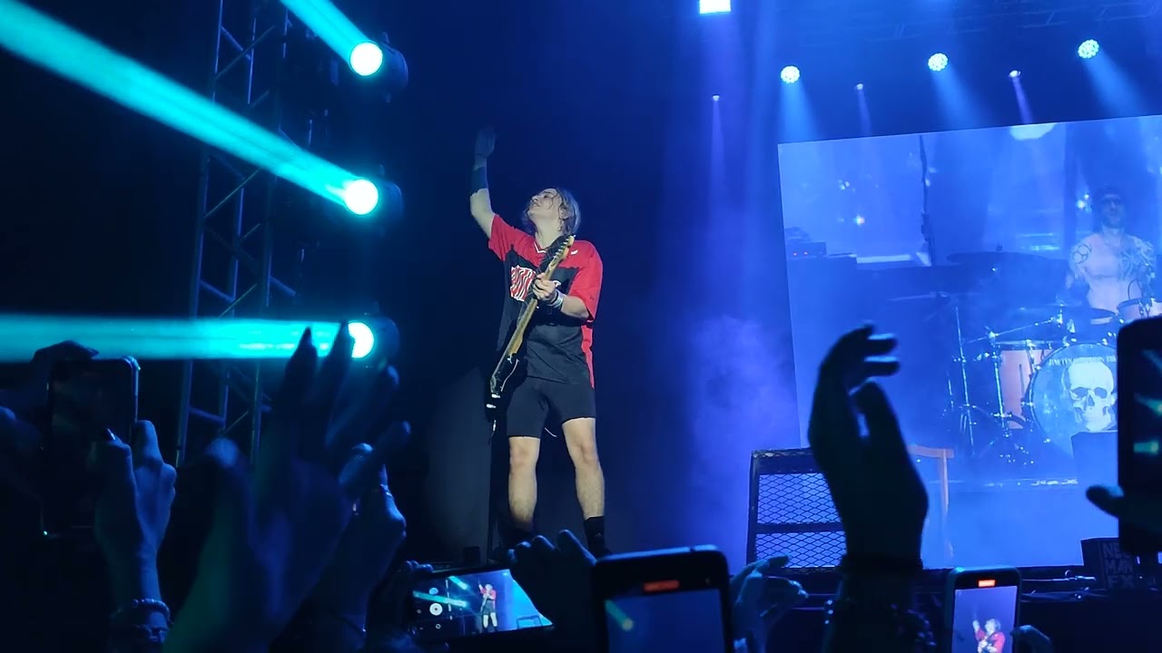 Airbag - Nunca Lo Olvides (En Vivo) en el Metropolitano 15.06.24 | Rosario