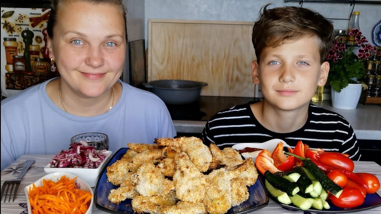 Мукбанг Домашний, самый вкусный KFC /Сама знаю как воспитывать
