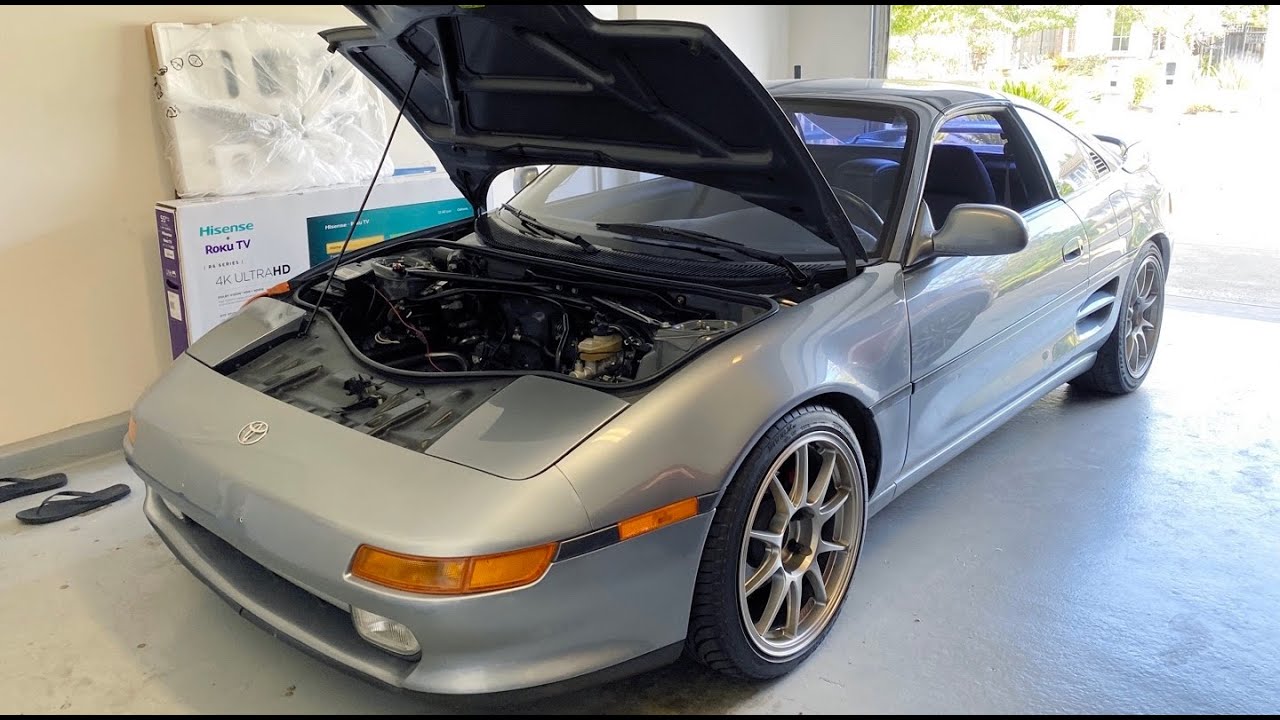 More Mods for the MR2! Part 1 (Gas lid, Power antenna)