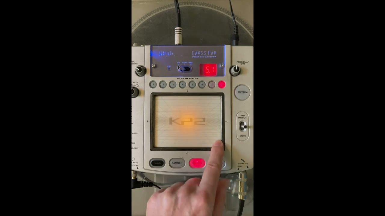 Kaoss Pad KP2 Reverse Sample Trick