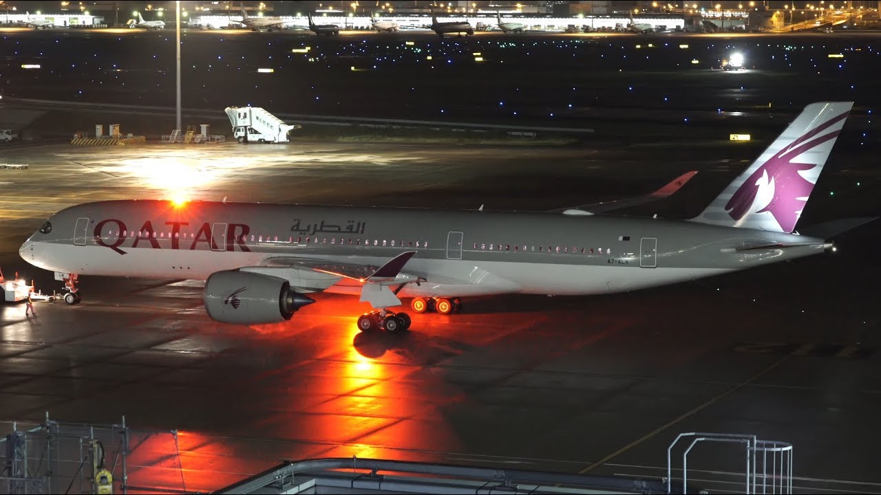 Qatar Airways Airbus A350-900 A7-ALM Pushback [HND/RJTT]