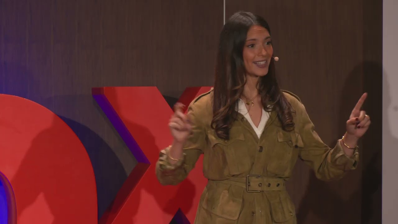 The invisible suitcase | Daphne Kobia | TEDxEHLLausanne