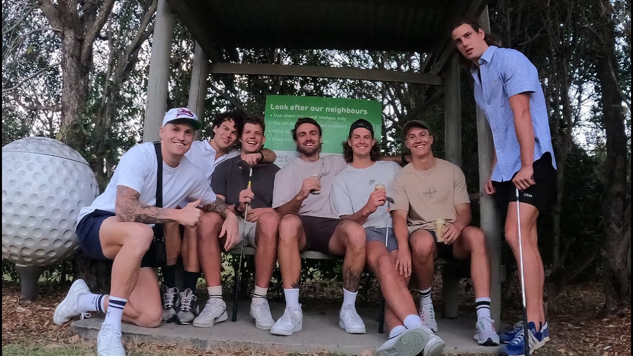 ПЕРВЫЙ ЕЖЕГОДНЫЙ ТУРНИР ПО ГОЛЬФУ PAR 3! RobVlogs #EP5