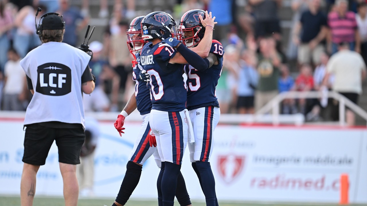 Davis Alexander with a deep TD strike to Alexander Hollins
