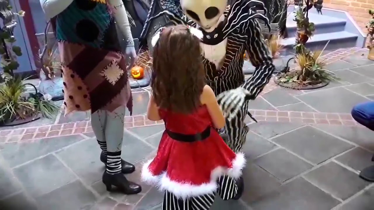 Jack and Sally Meet and Greet at Disneyland 2017