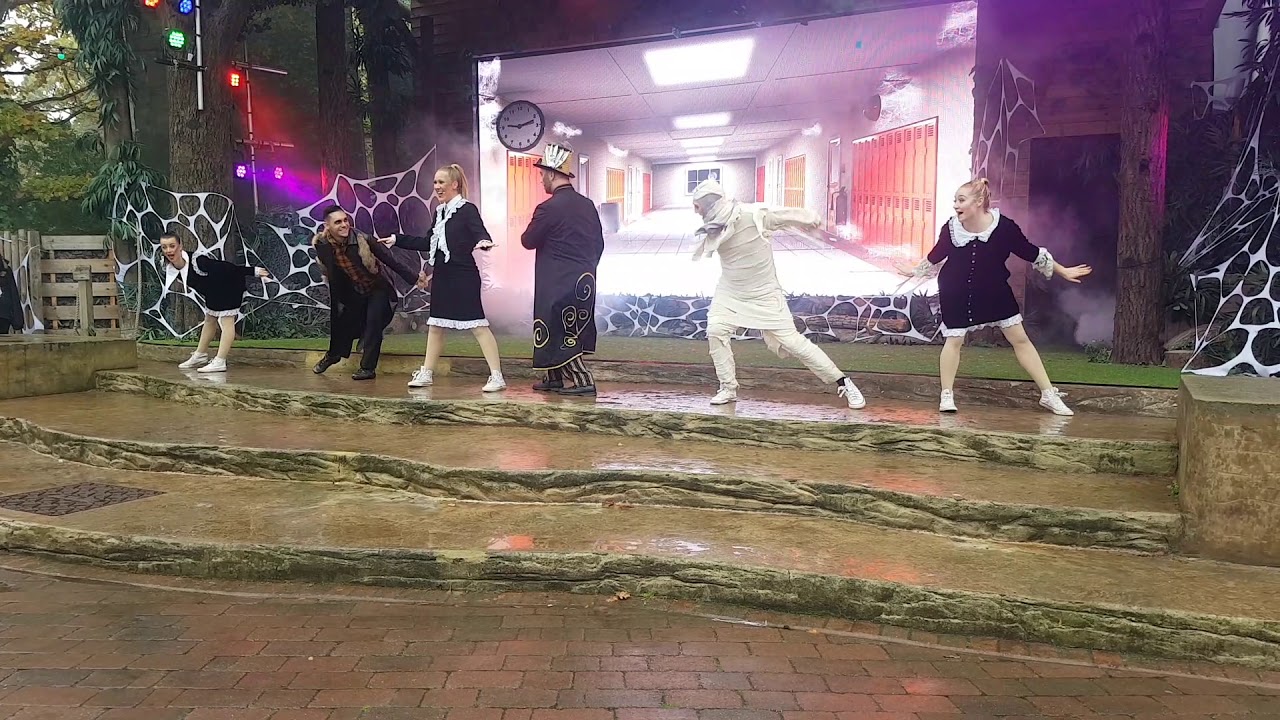 Haunted Halloween chessington world of adventures howloween 2019 #subscribe #share