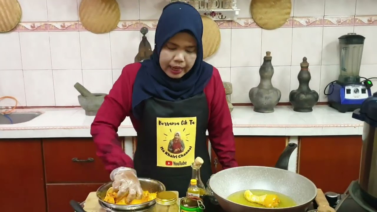 2 resepi.Nasi tomato dan ayam masak sos.