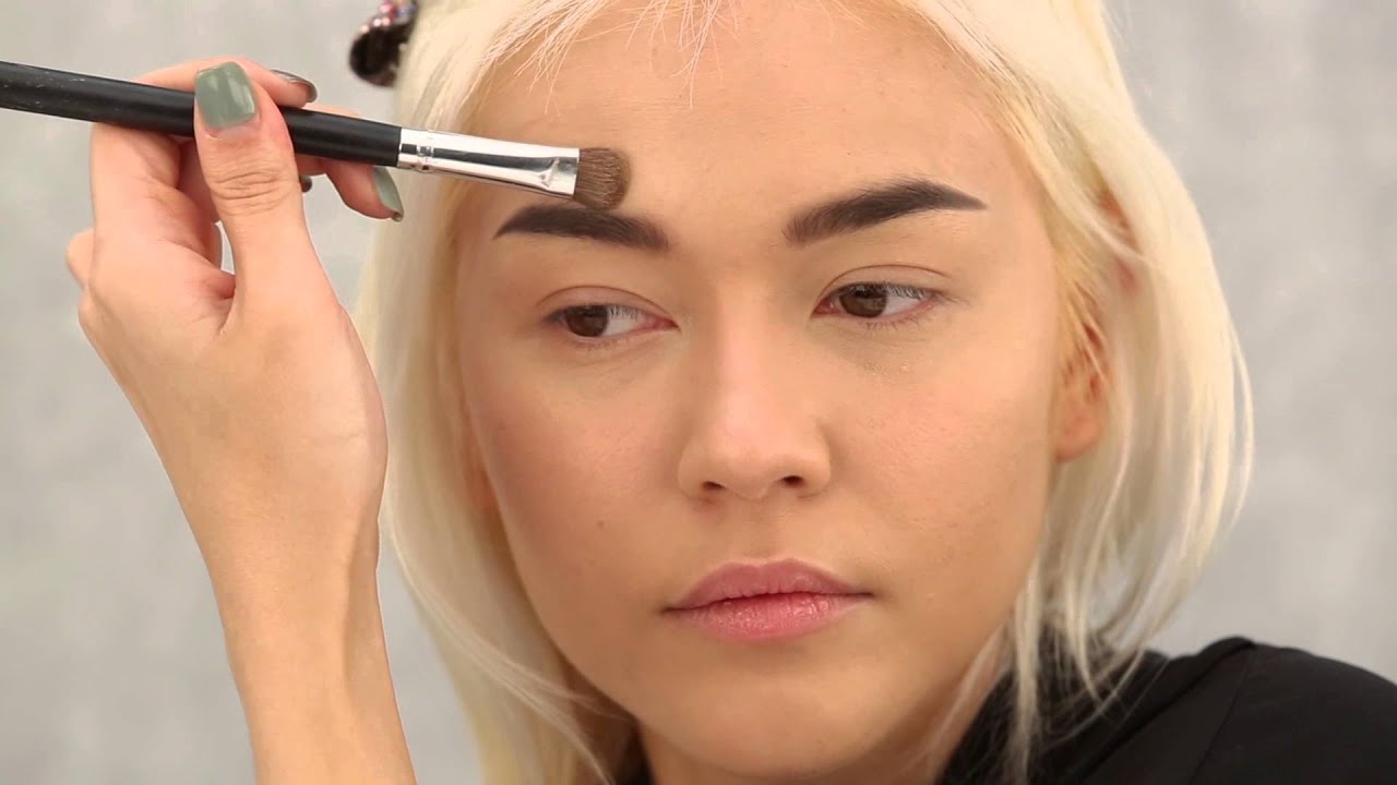Vogue Beauty Blogger: Vogue Gala Make Up Tutorial by Vanida G