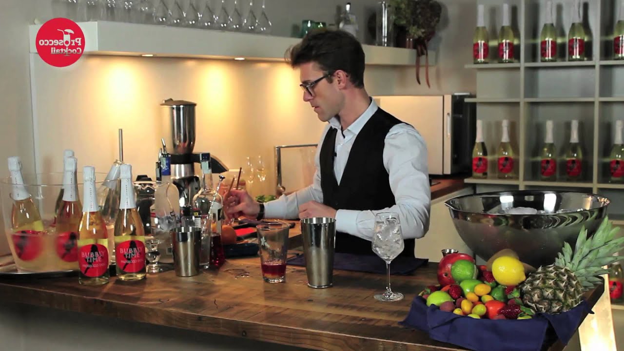 Bubbly Spriz Time: l'aperitivo con Prosecco, arancia e succo di melograno
