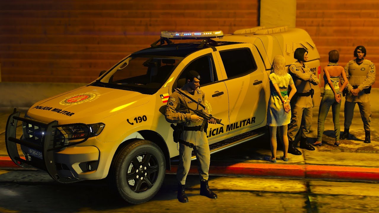 BANDIDOS INVADEM CASA EM BAIRRO NOBRE E CONFRONTAM COM A POLÍCIA