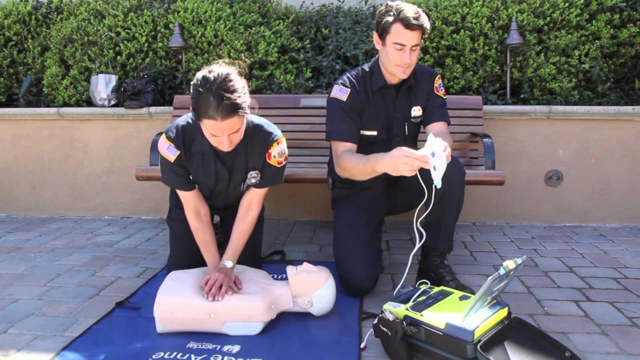Demonstration of the automated external defibrillator (AED)