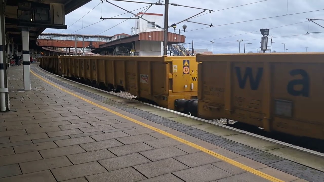 69009 Western Consort at York on Doncaster Down Decoy to Tyne S.S