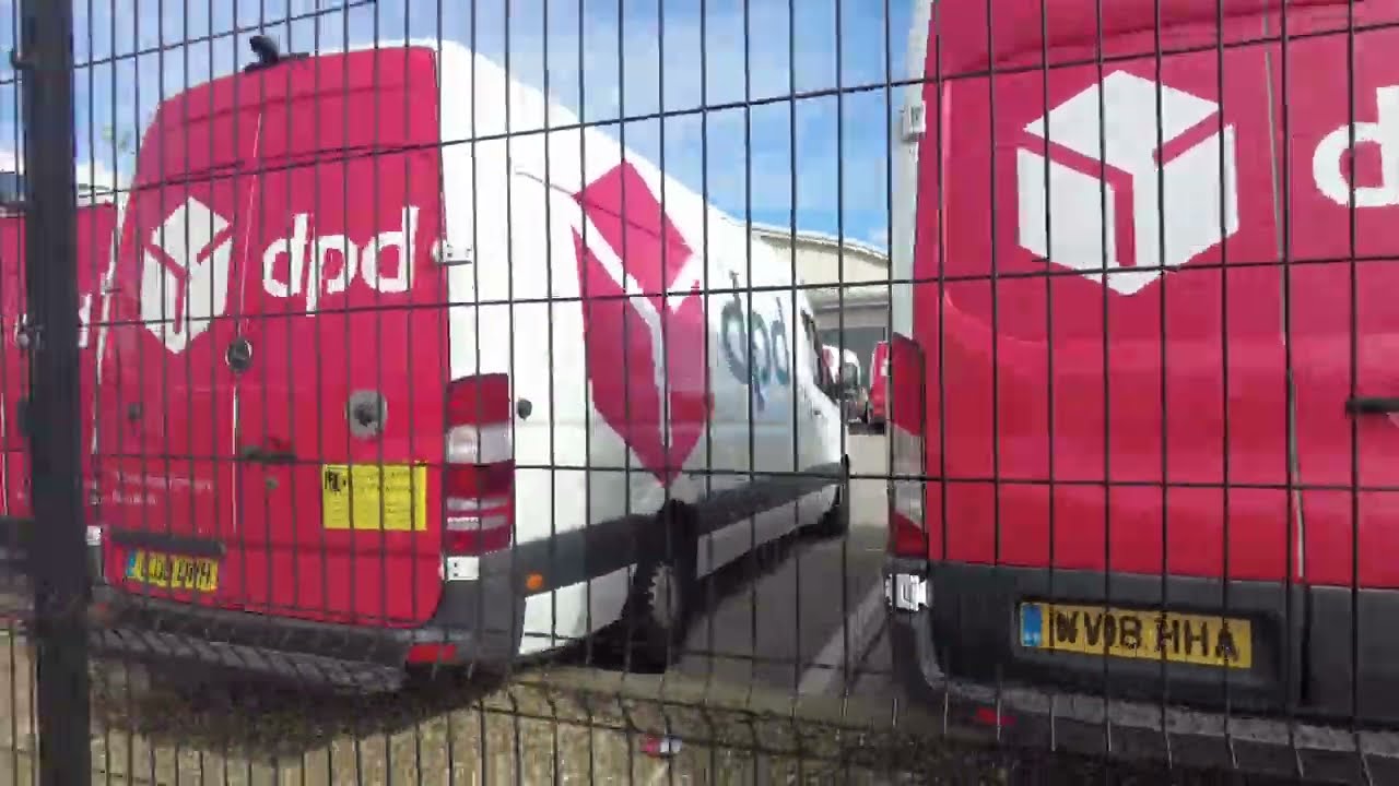 Damaged Parcel Delivered  - Dagenham Audit