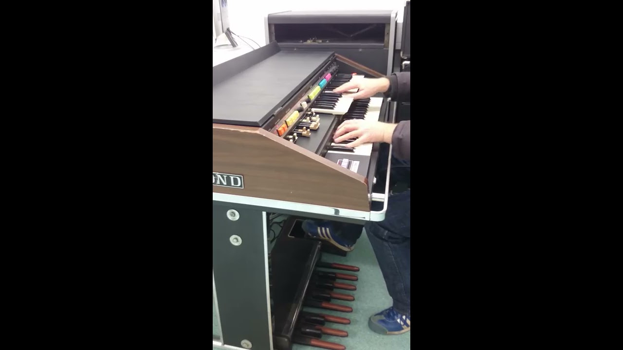 Hammond Organ B 200 Leslie 822