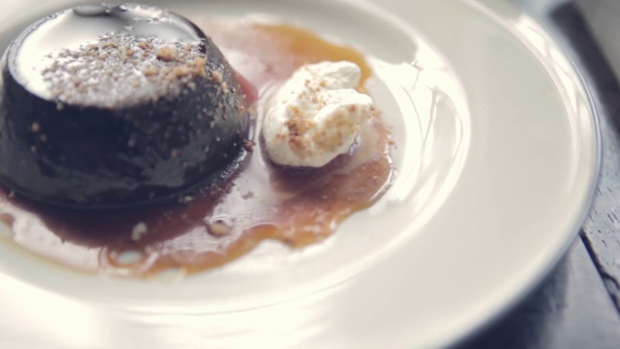 Head Chef of Gordon Ramsay's Union Street Café talks to Royal Doulton.