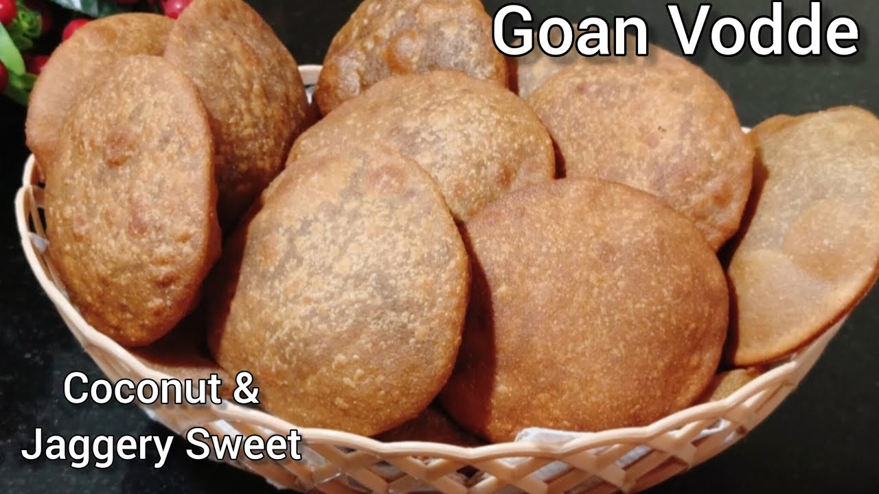 Goan Coconut And Jaggery Vodde/Puri  Goan Sweet Vodde For Christmas | Goan Traditional Sweet Vodde