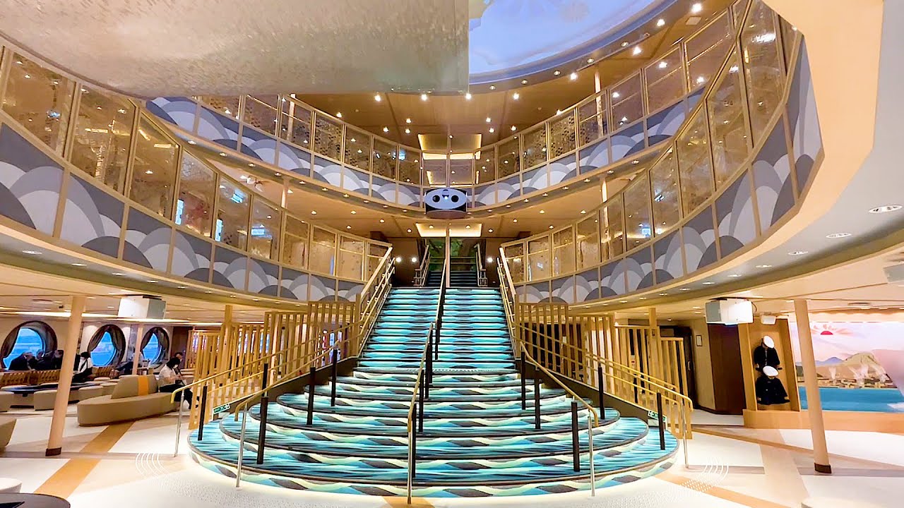 Taking Japan's Newest Overnight Ferry || Sunflower MURASAKI First Class Suite (Osaka→Beppu)