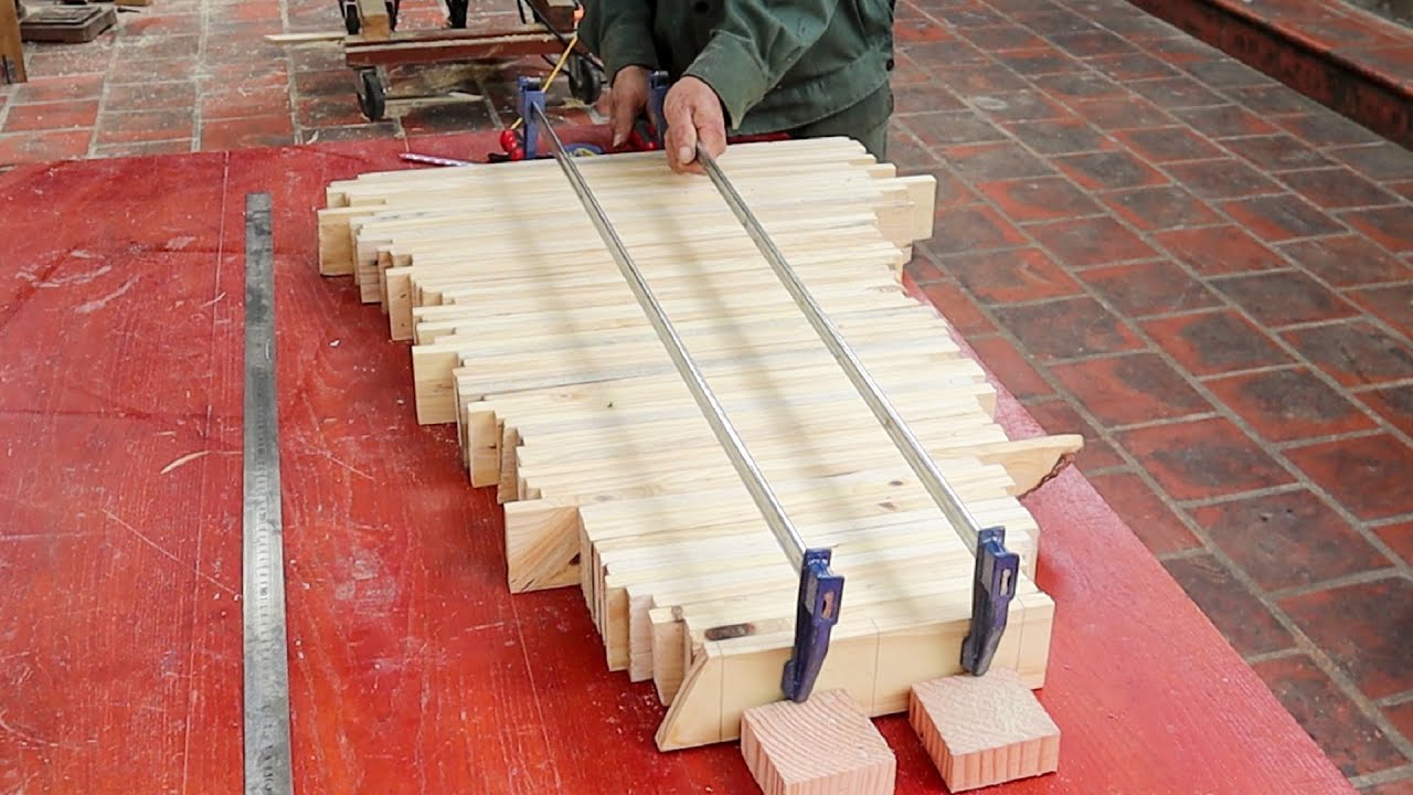 How To Make a Christmas Tree Out Of Wooden Slats // DIY Christmas tree - Woodworking Ideas Crafts