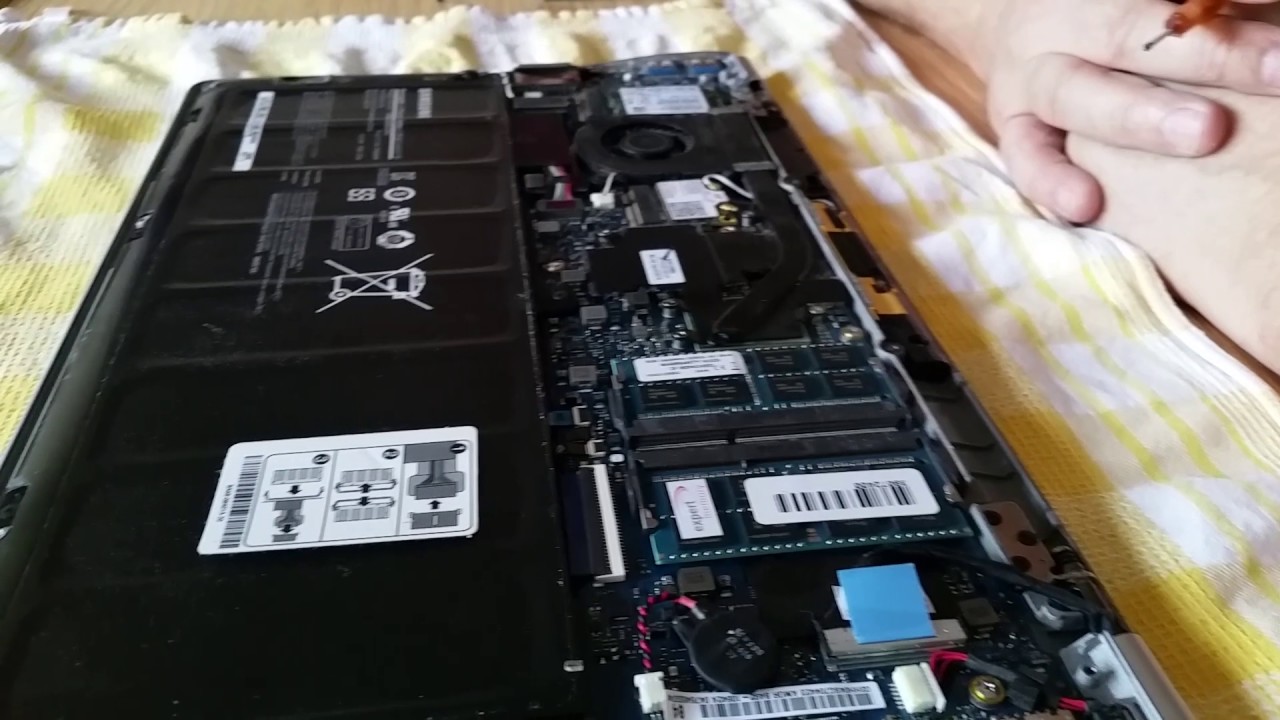 Samsung Serie 9 NP900x4d RAM Arbeitsspeicher Festplatte mSATA SSD Display wechseln