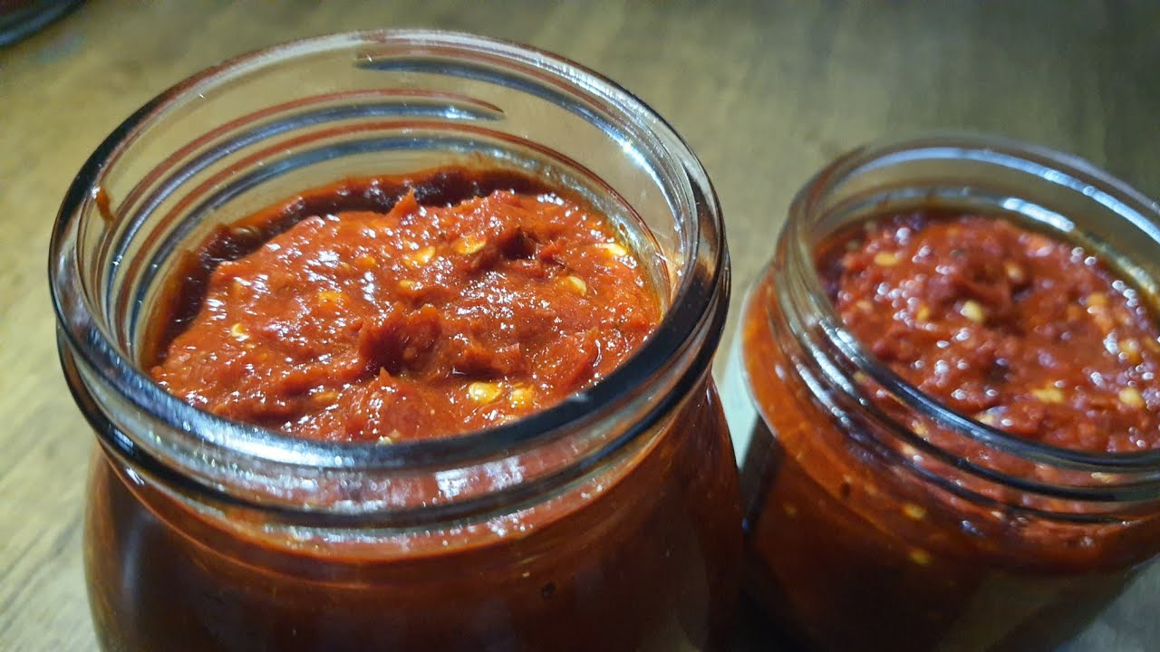 Homemade Chilli Paste | DO NOT FREEZE if using glass containers, refrigerate only!