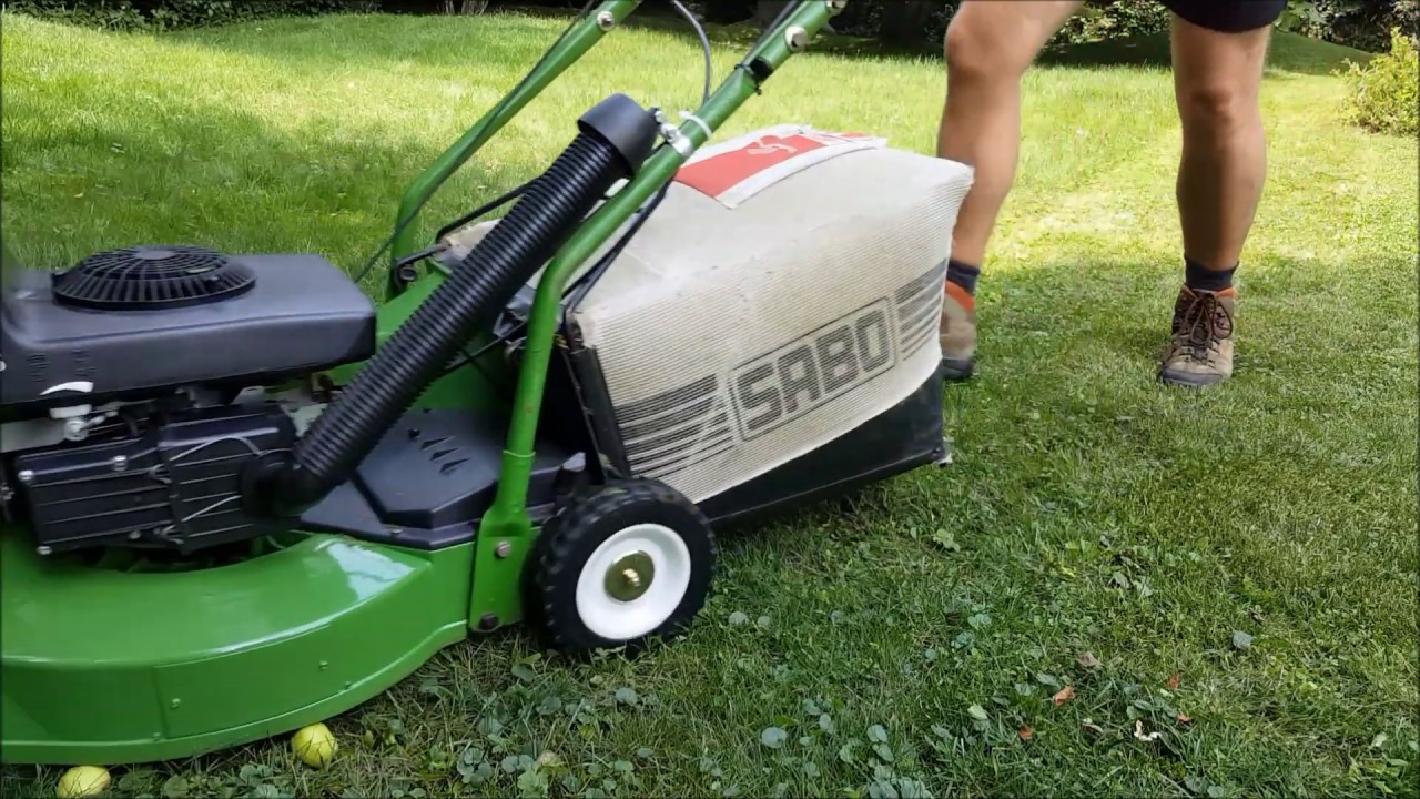 Sabo 52-152 H m.A. 2-Takt Rasenmäher im Betrieb