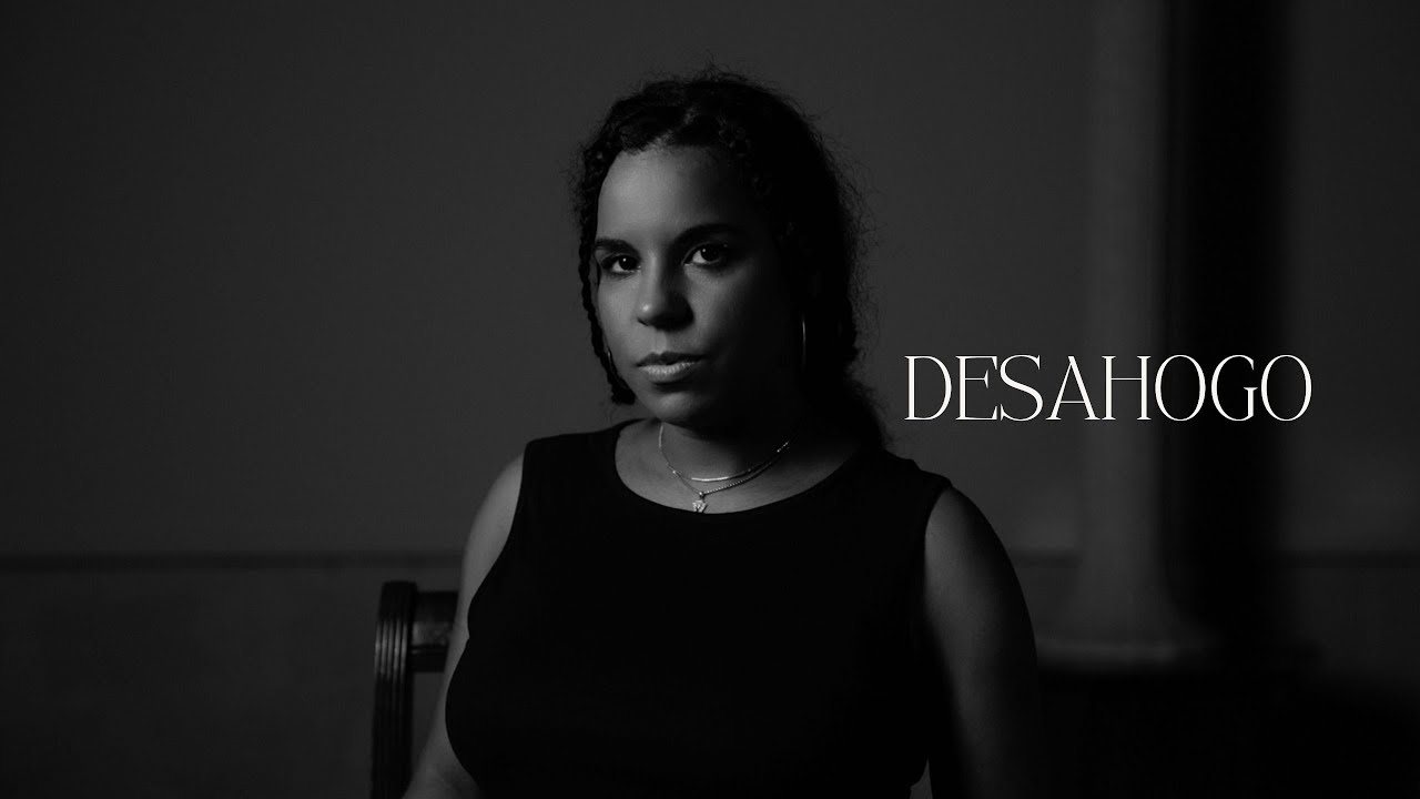 DESAHOGO (Video Oficial) - Danay Suarez