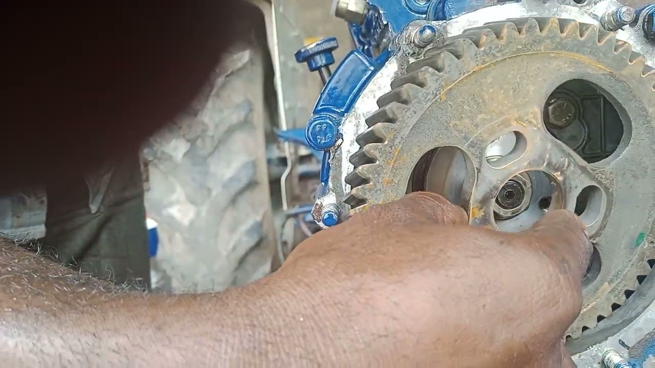 farmtrac loud max pump timing