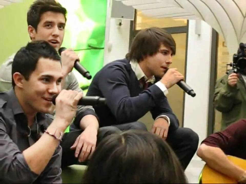 Big Time Rush   Stuck (Live Acoustic Performance in Berlin MTV Studios 1st Feb 2011) [HD]