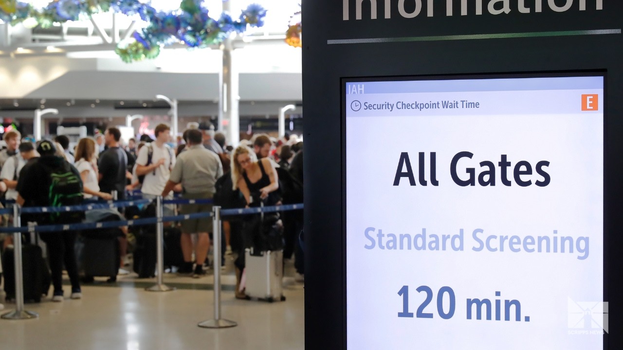 Советы по преодолению длительного ожидания в зоне досмотра TSA во время приостановки работы Минис...