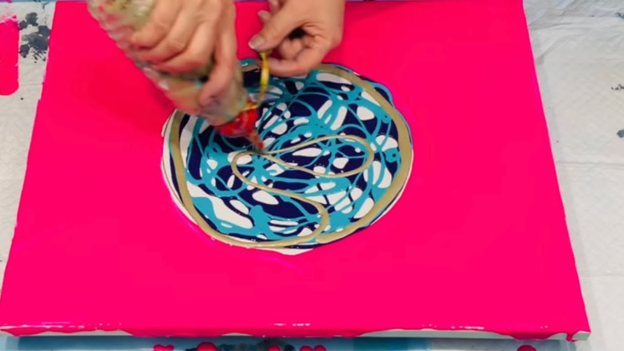 Wasn’t expecting that ~Easy acrylic pouring art with different composition stunning berry delicious