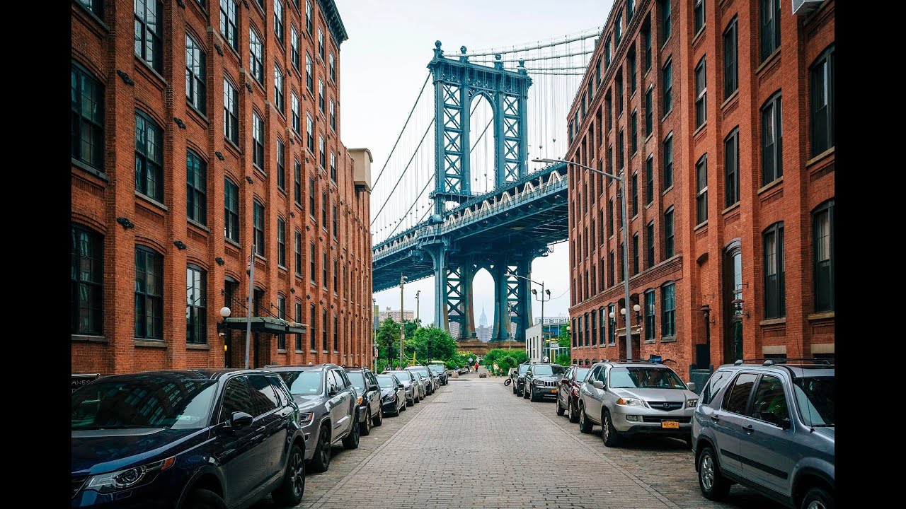 Dumbo, Vinegar Hill, Brooklyn Navy Yard Walking Tour In Brooklyn, NY