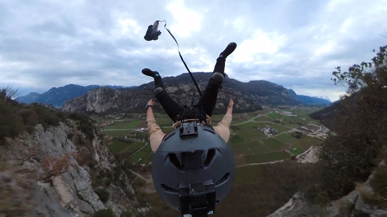 UNCUT - Molletta BASE jump