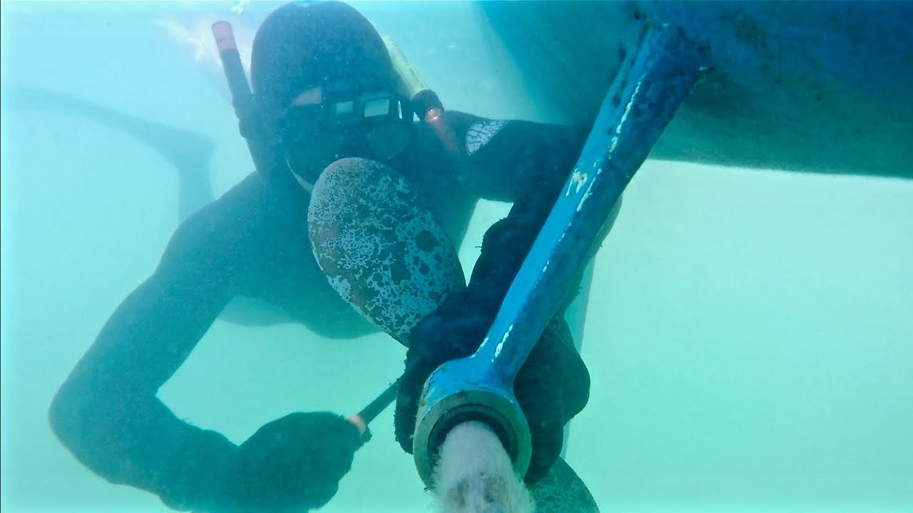 Installing Feathering Propellers (In The Water)