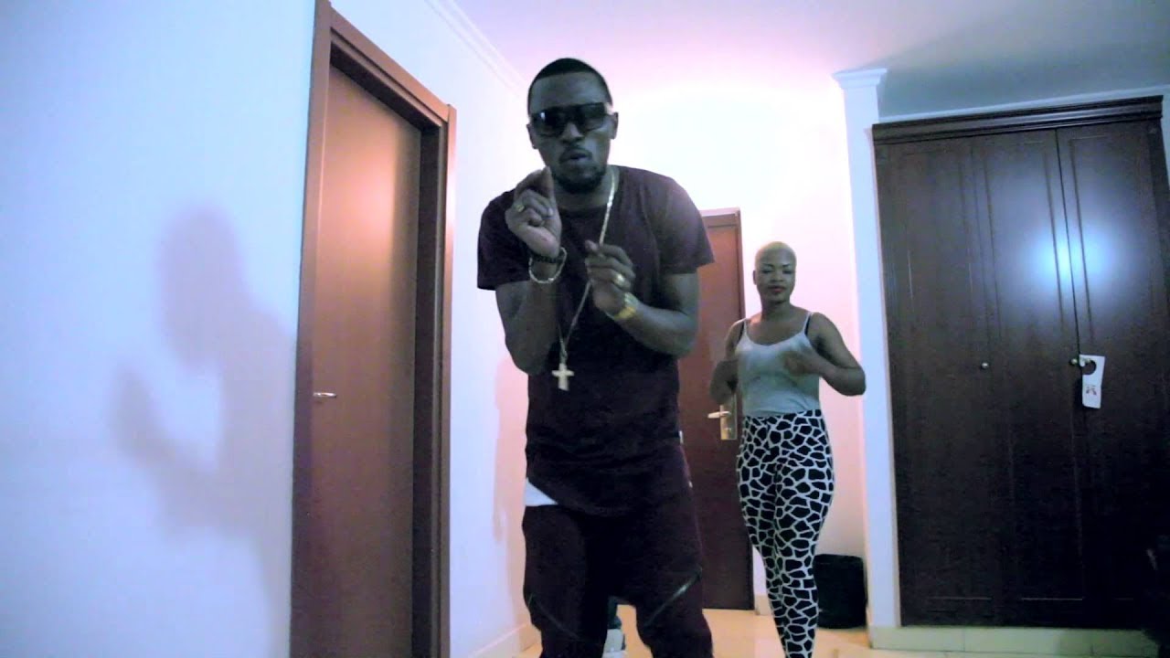 Serge Beynaud donne un aperçu de sa nouvelle danse (démo)