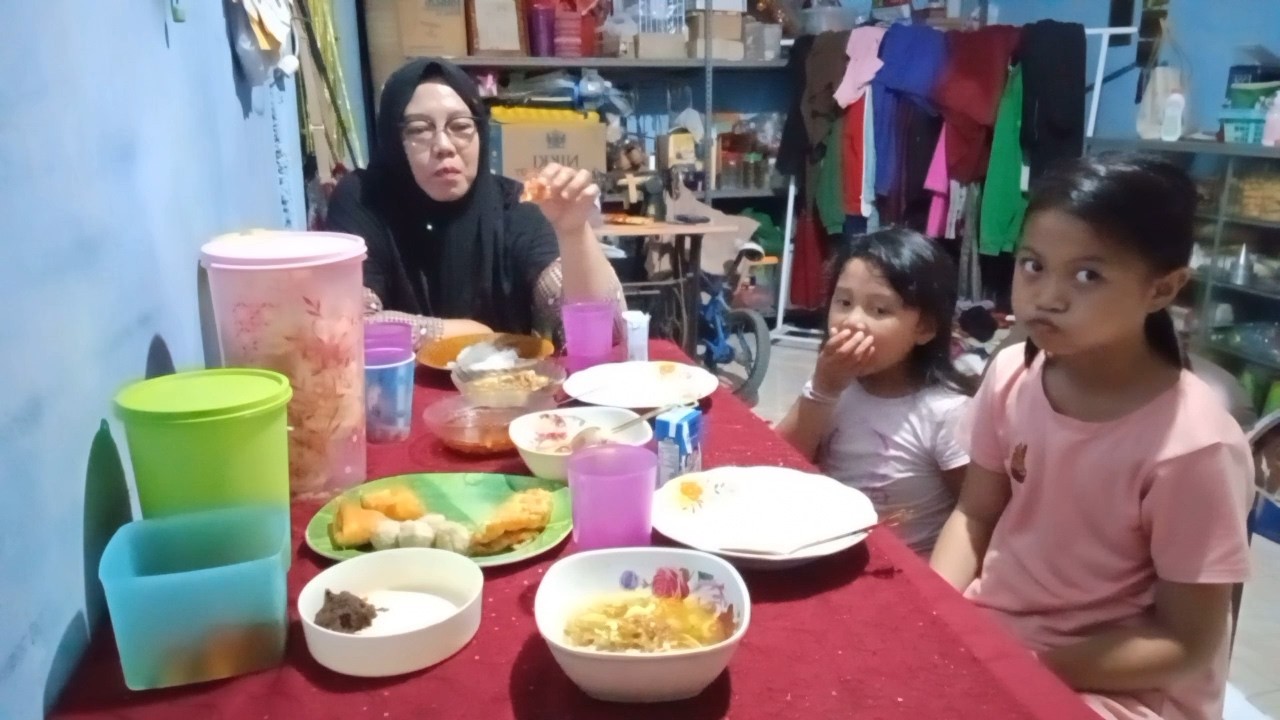 Buka Puasa Menu Soto Ayam