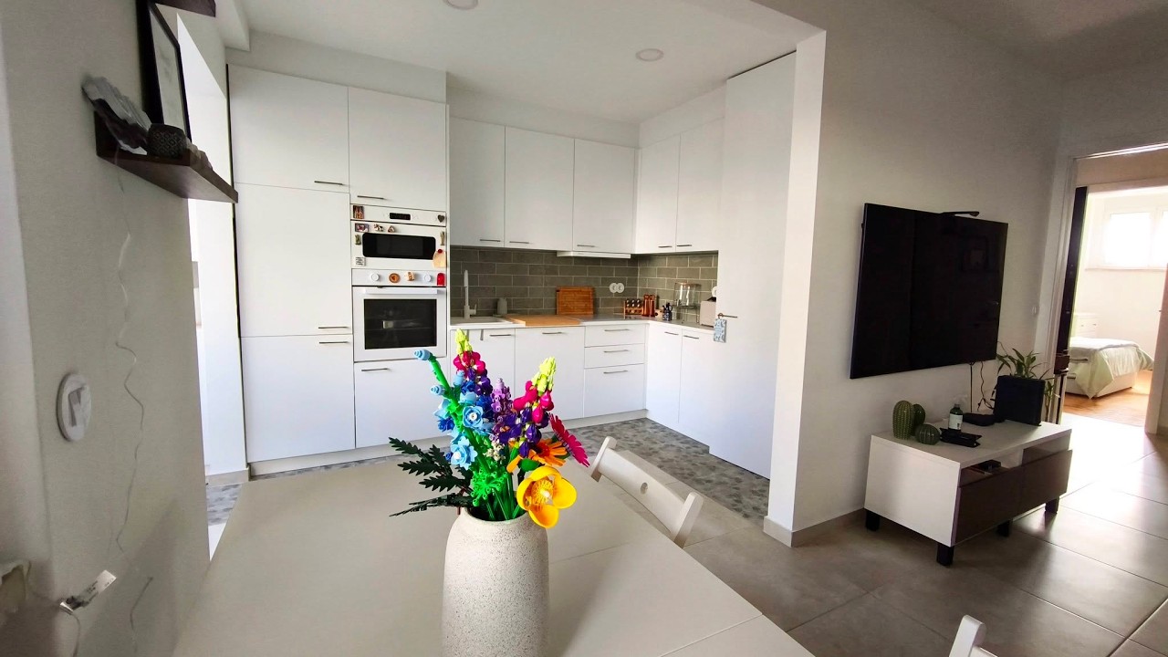 Apartamento T2 com Logradouro, na Calçada do Tojal
