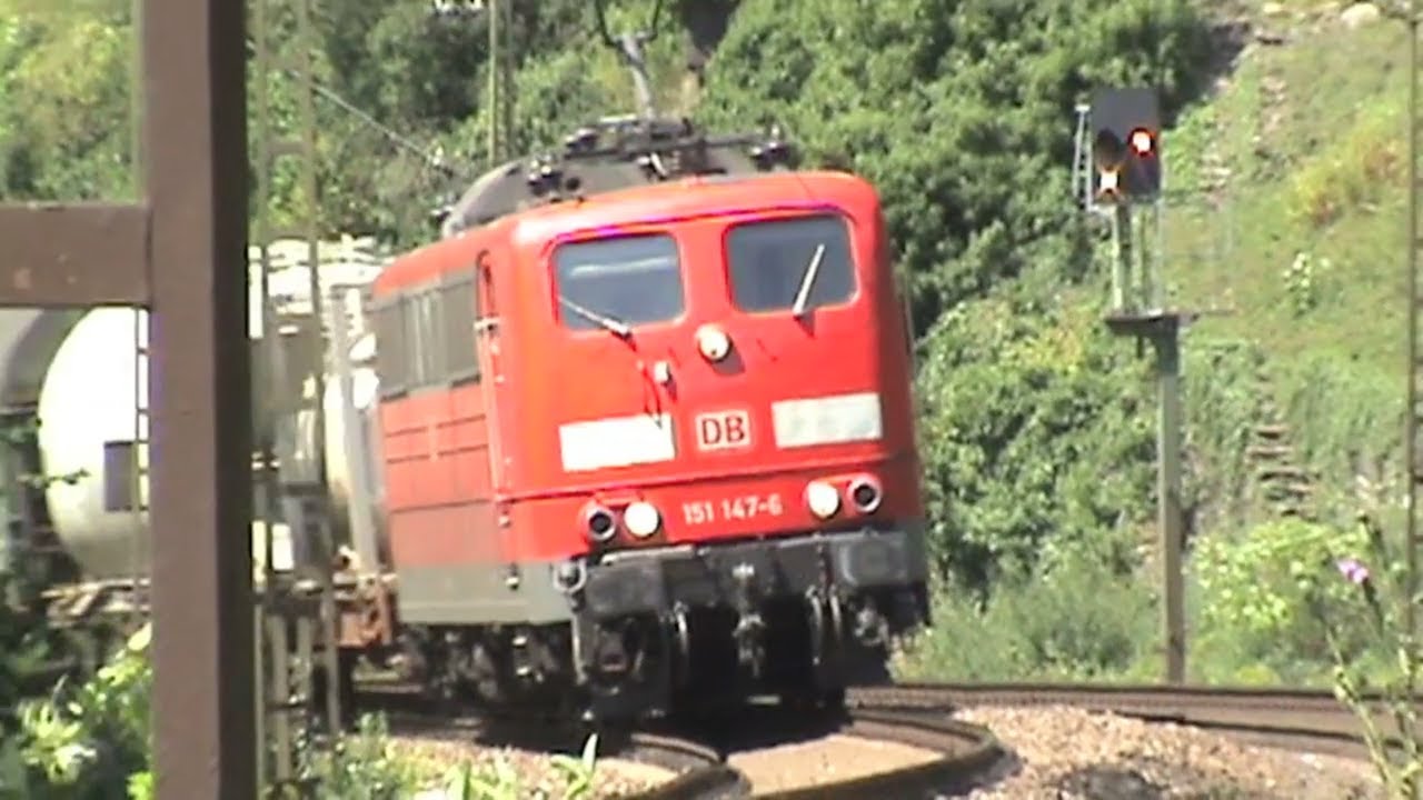 Züge südlich der Loreley, Alpha Trains-Crossrail 145, 152, 151, 3x 185, 2x 143, 460, 427