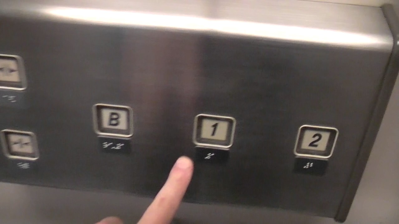 静岡市南部図書館のエレベーター