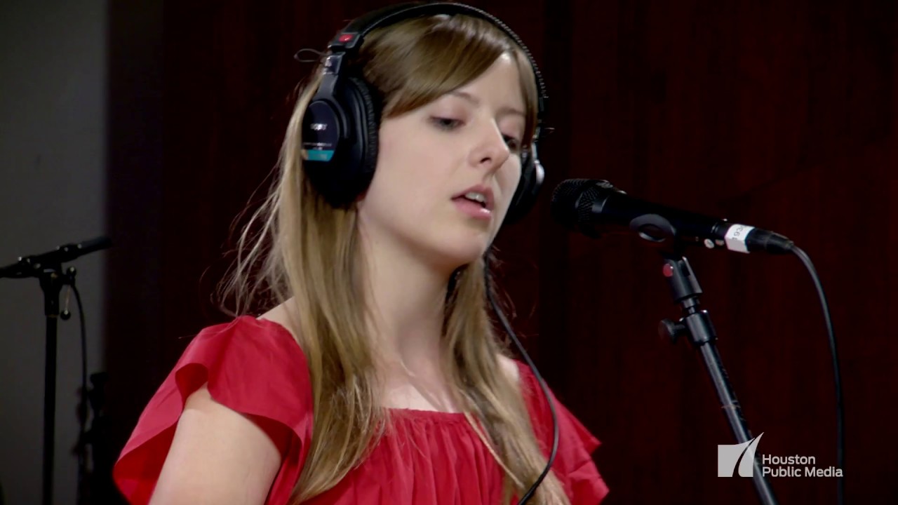 Skyline Sessions: Molly Burch - 