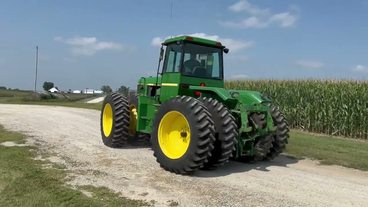 1981 JOHN DEERE 8440 For Sale