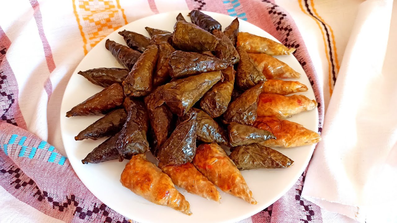 Nici carne nu ne trebuie la cât de gustoase sunt.На этот раз мои голубцы без мяса,но улетали со сто