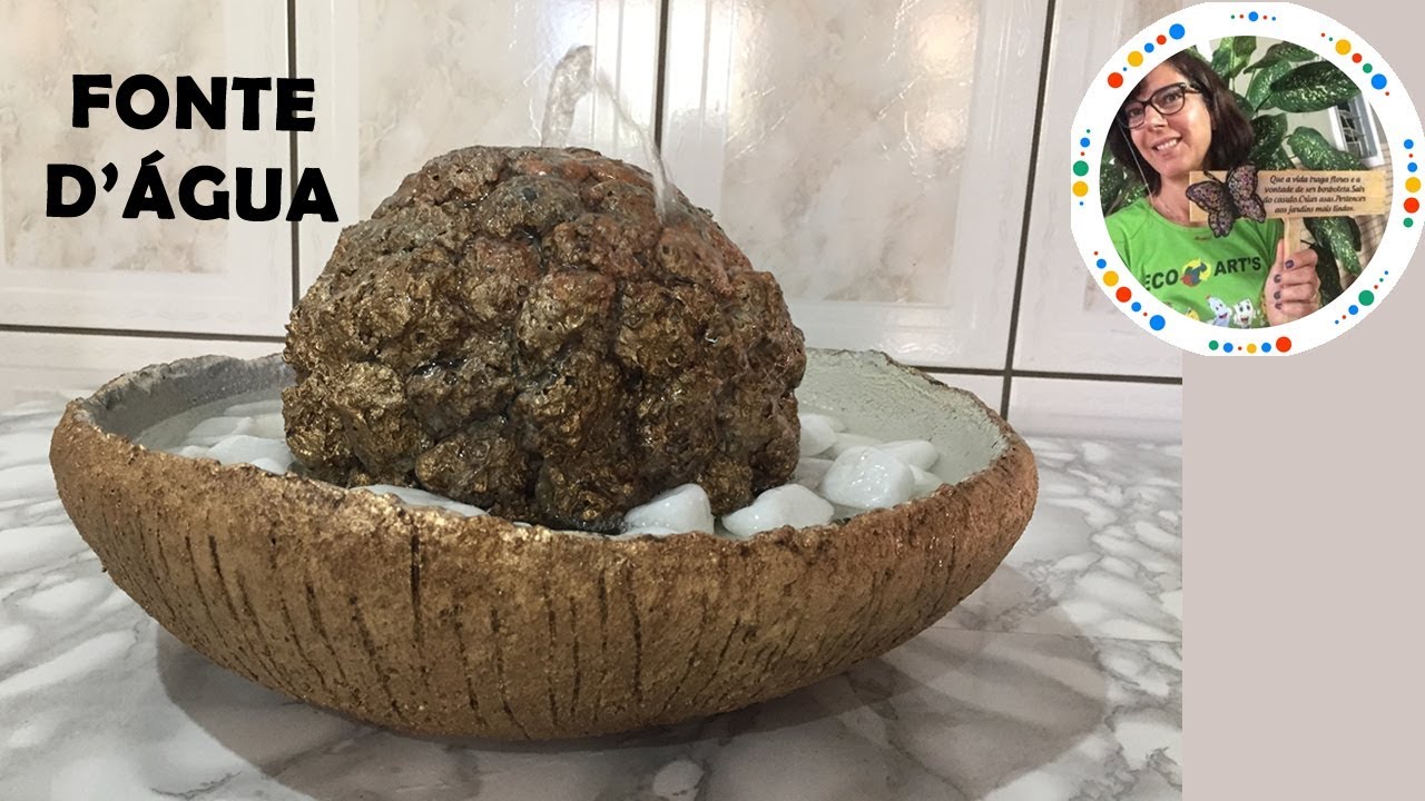Вот как можно сделать источник воды из цемента и пенополистирола