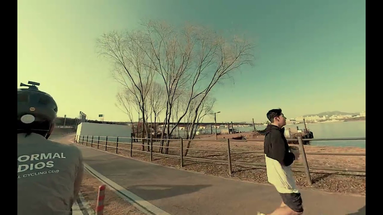 Seoul to the Sea Han River Ramen & Sunset Ride in Korea
